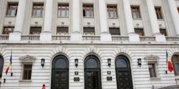 BNR şi FMI nu au schimbat strategia privind expunerea băncilor