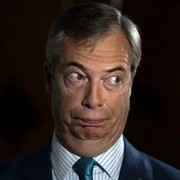 Liderul Partidului Brexit Nigel Farage vorbeşte în cadrul unui eveniment de lansare a campaniei pentru alegerile generale în centrul Londrei FOTO EPA-EFE / Will Oliver