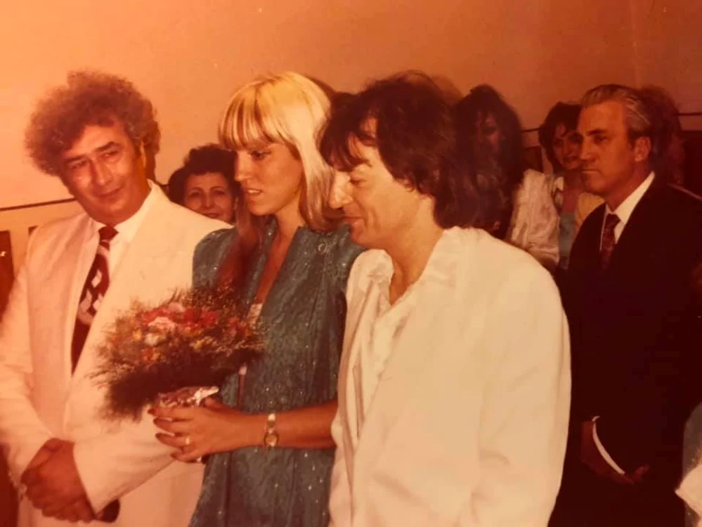 
    Poză rară de la cununia Mihaelei și a lui Mihai Constantinescufoto: arhivă personală  