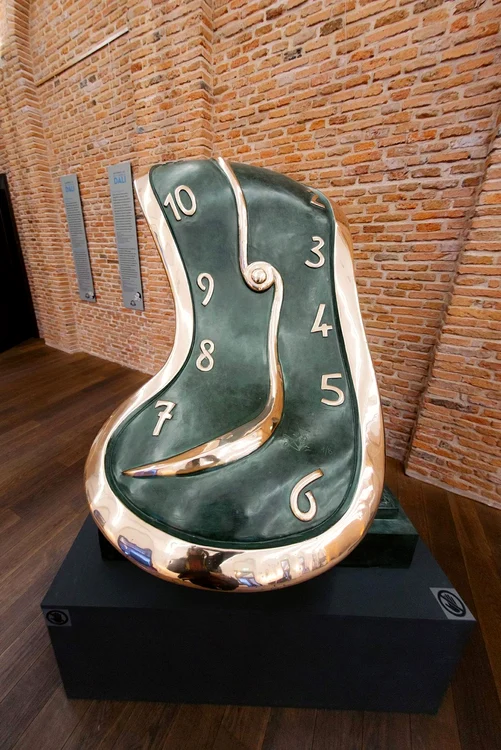 Dansul timpului III (© Gicu Boboc / ARCUB)