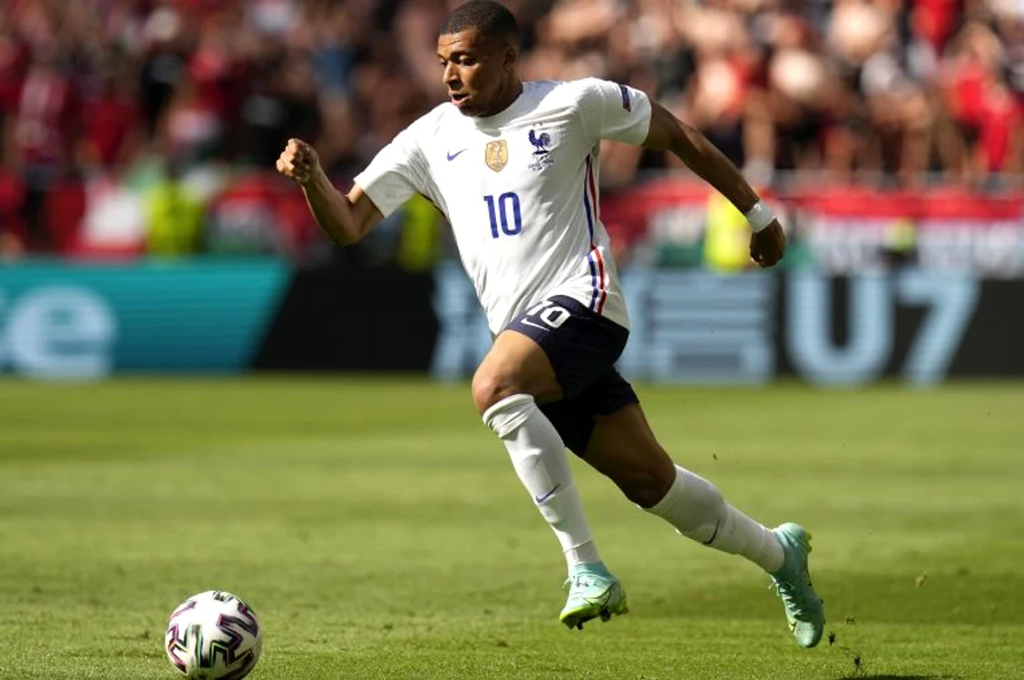 
    Kylian Mbappe este cel mai scump jucător care a evoluat vreodată pe Arena NaționalăFOTO: EPA  