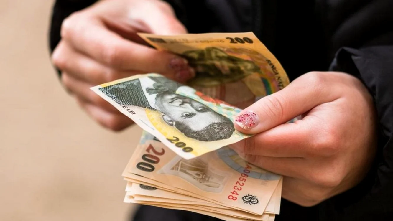 Ministrul Muncii dorește majorarea salariilor de la 1 ianuarie 2023