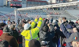 10 11 front poza mare fani jpg