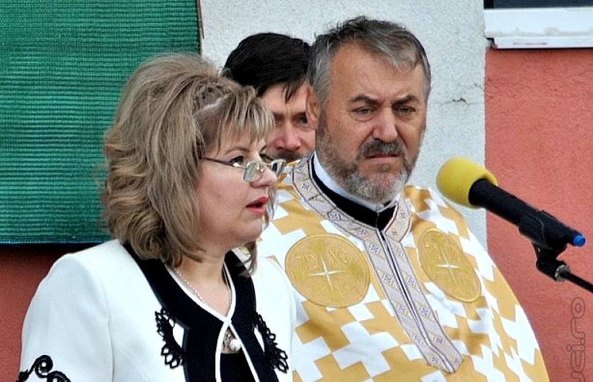 Preotul Vasile Jalbă alături de soţie, Ecaterina Jalbă FOTO Protecuci.ro