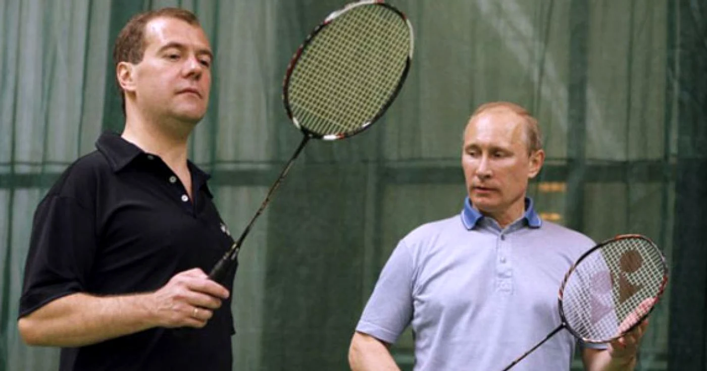Medevedev şi Putin, la un joc de badminton 