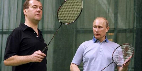 Medevedev şi Putin, la un joc de badminton 