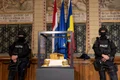 Conferință la Muzeul Drents (Assen) despre recuperarea coifului de la Coțofenești și a două brățări de aur. FOTO Inquam Photos / Vincent Jannink