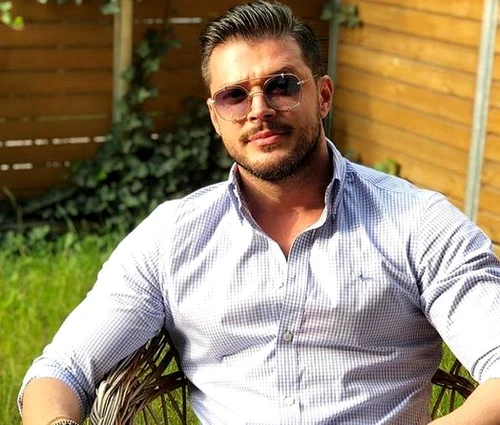 Victor Slav și-a refăcut viața amoroasă alături de o brunetă sexy Foto: Arhivă personală