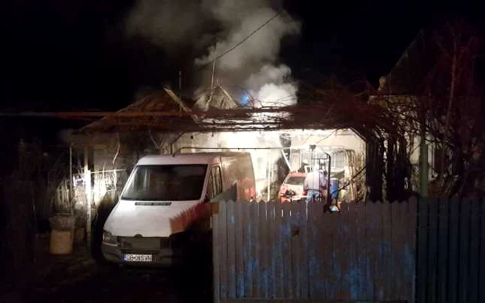 incendiu razvad