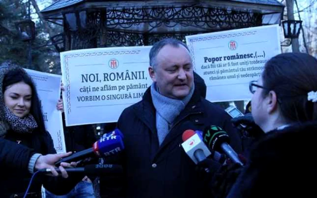 Cine îl întoarce pe Dodon cu faţa spre România?