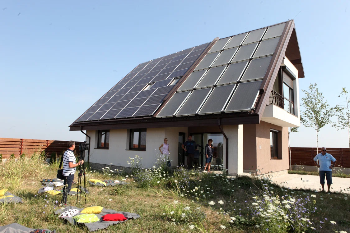 
    Casa Solaris, din Voluntari, județul IlfovFoto: Florin Șuler  