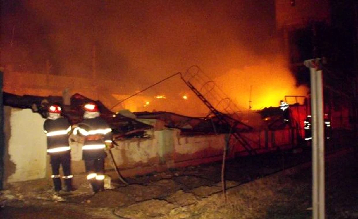 
    Incendiul a fost cauzat de un scurtcircuit  