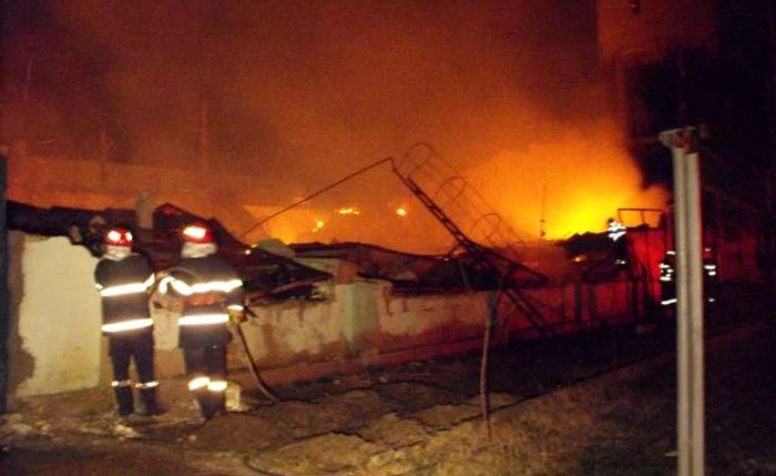 Incendiul a fost cauzat de un scurtcircuit