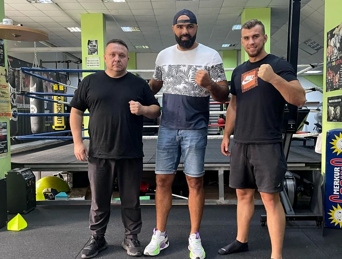 Ștefan Lătescu, Bogdan Dinu și Mihai Constantin, înainte de Glory SURSĂ Facebook Scorpions Iași