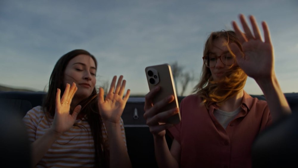 Editare foto cu ajutorul AI direct pe telefon: HONOR 400 transformă reinventează modul în care retrăim amintirile