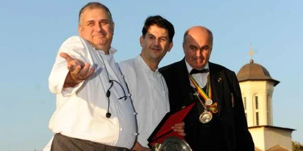 Horia Vîrlan a înmânat premiul