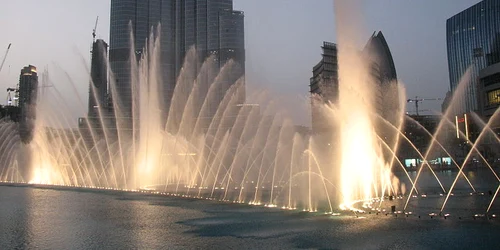 Dubai Fountain jpg