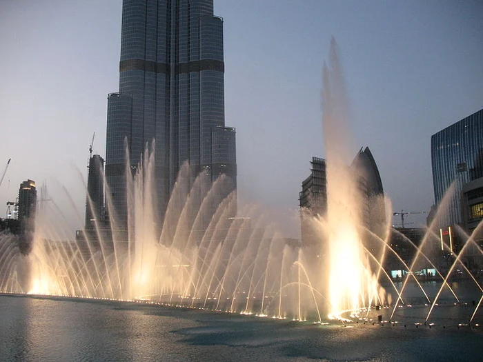 Fântâna din Dubai FOTO bavariatour.ro