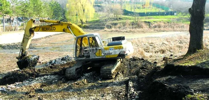 Amenajarea Parcului de agrement Tătăraşi a fost blocată de o contestaţie a unei firme din Botoşani