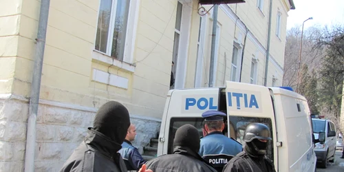 Hotii din saloanele de infrumusetare au fost dusi Parchet