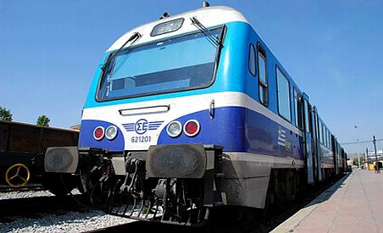 Trenurile se vor opri sâmbătă, începând cu ora 18.00