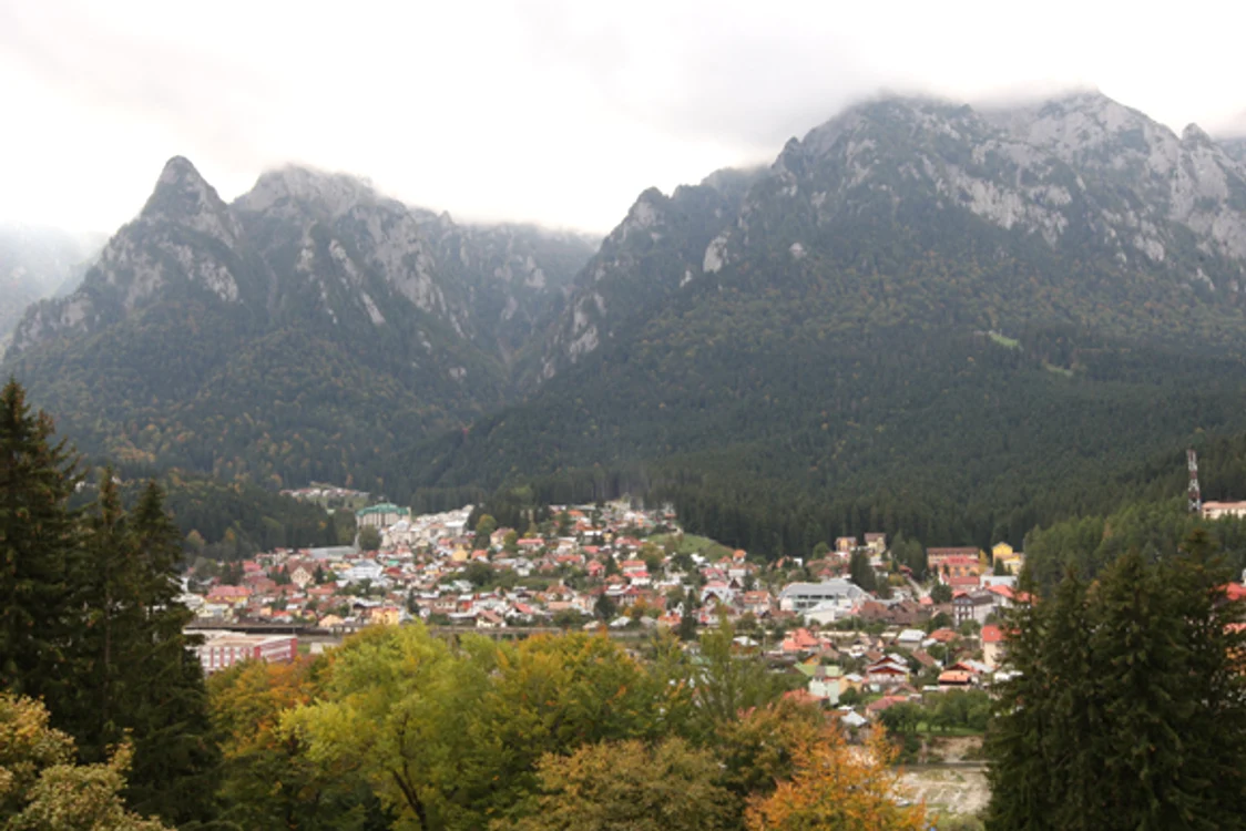 
    În următoarele două zile vom avea parte de vreme frumoasă cu mult soare în toată țarafoto: Click!  
