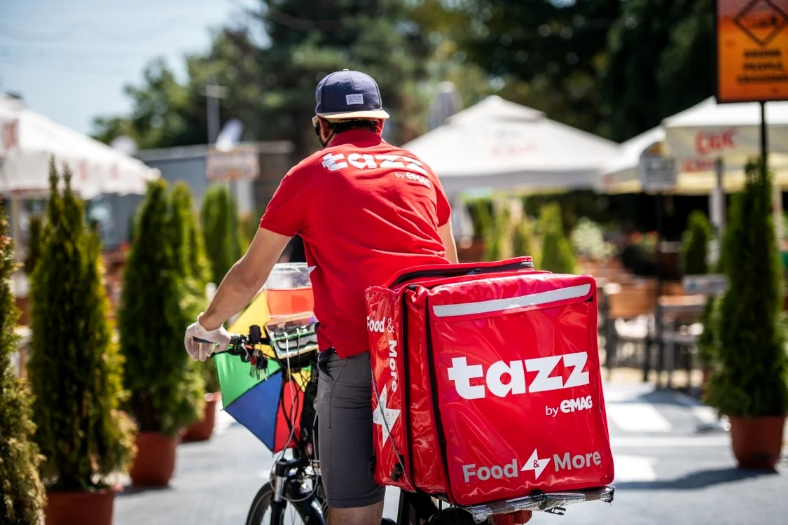 Un rider cu bicicleta FOTO Tazz