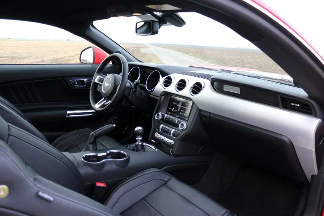 Test Ford Mustang EcoBoost 3