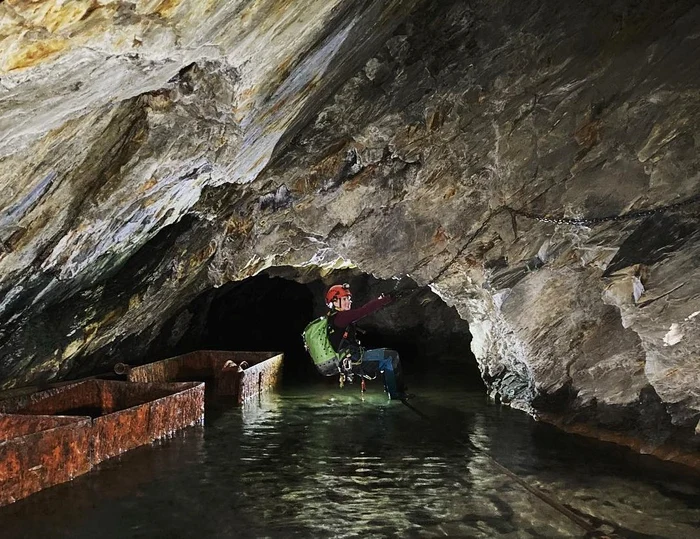 Client escalandand mina de la Deep Sleep Hotel din Anglia