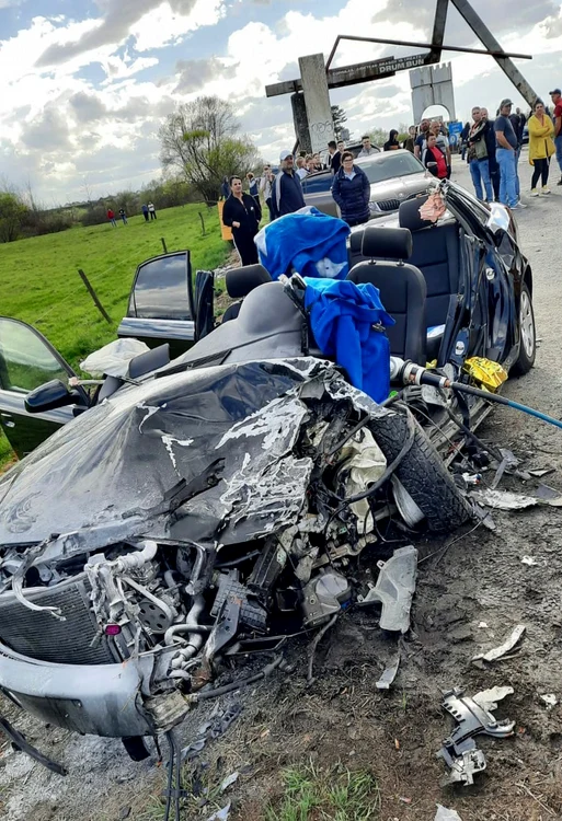 Accident rutier mortal pe DN 1 - Sibiu - soldat cu două victime Foto ISU Sibiu