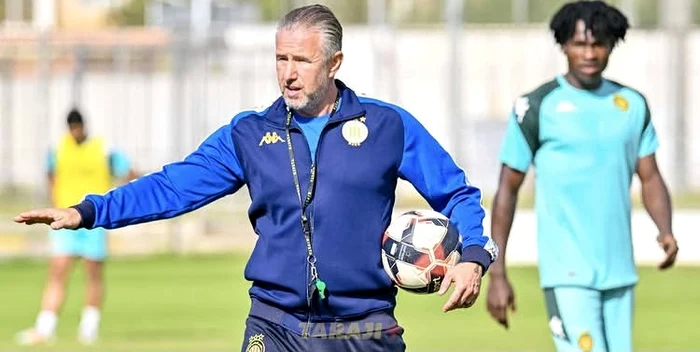 Reghecampf s-a dus din nou după barca de lux la Snagov foto: Instagram