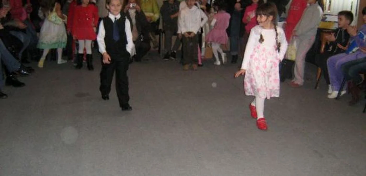 Preşcolarii au făcut parada modei