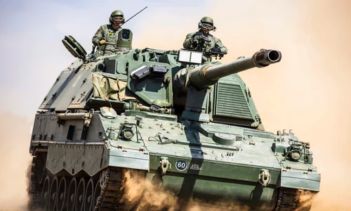 Lithuanian PzH 2000 (2) jpg