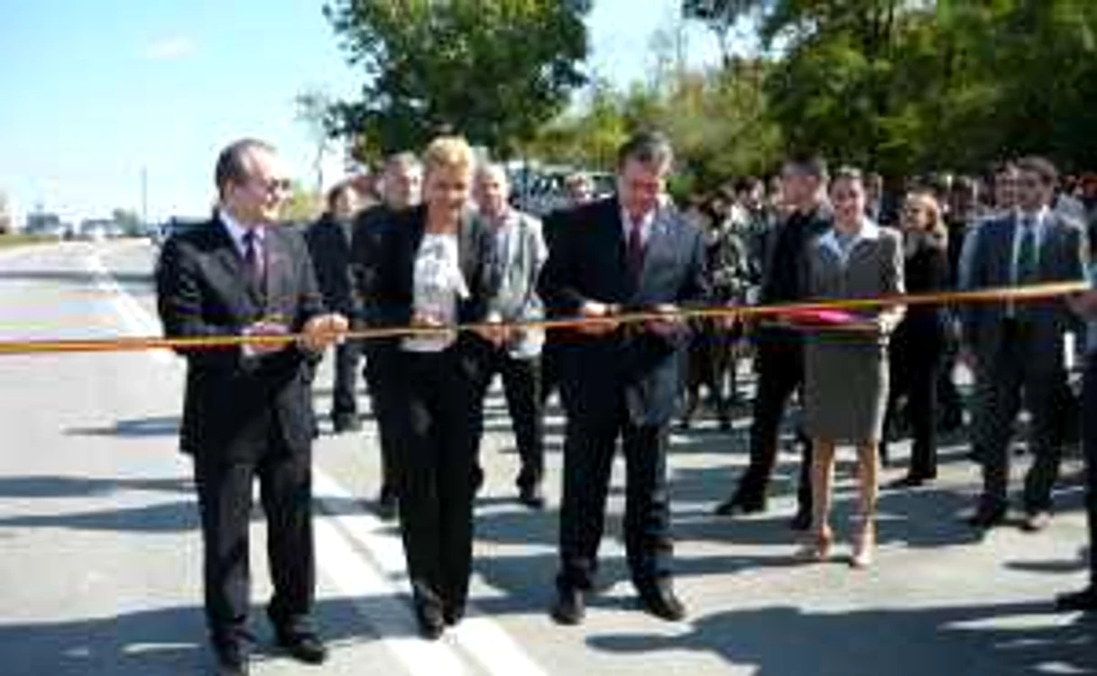 Preşedintele Tarhon s-a specializat în inaugurarea investiţiilor ministrului Udrea la Tulcea