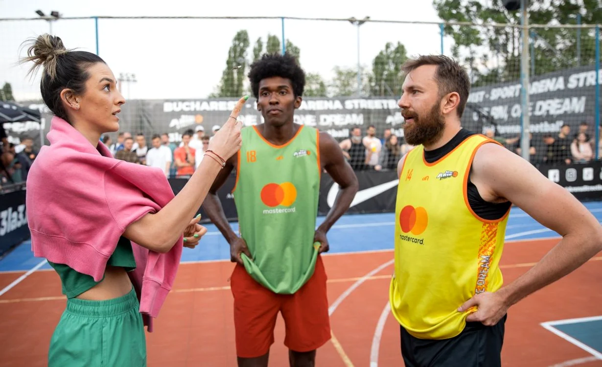 Alexia Căruțașu a efectuat tragerea la sorți la Sport Arena Streetball 