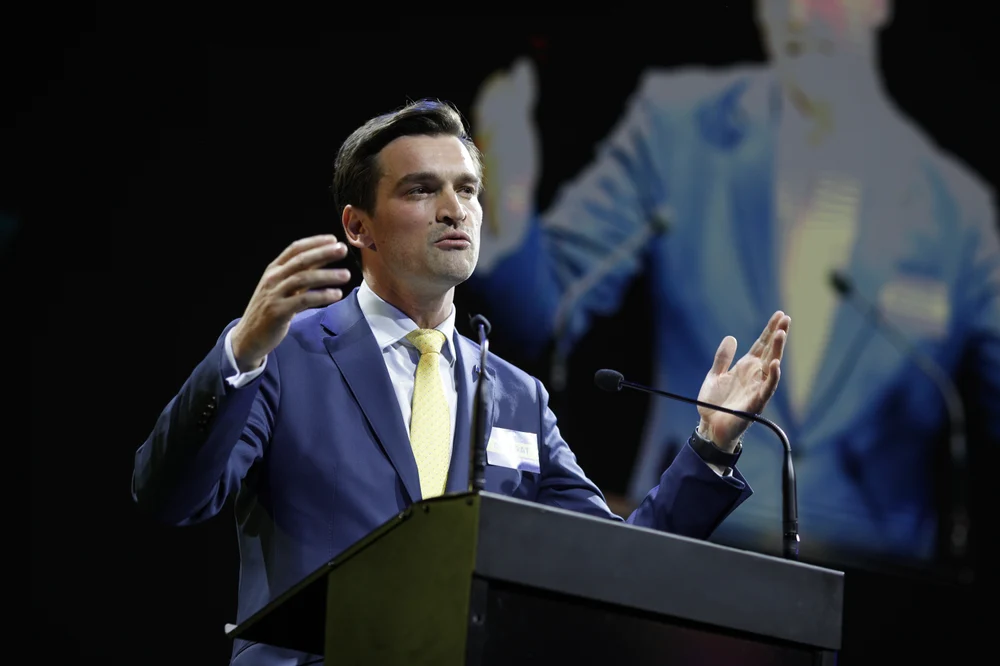 Deputatul PNL Andrei Baciu îl acuză pe primarul Sectorului 3 că a construit drumuri și infrastructură rutieră peste magistrale de gaz, fără aviz