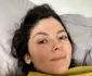 "Începe să scadă febra. Azi nu avem Instagram, avem doar realitate!", a transmis Anca Lungu, postând o poză cu ea în timp ce zace în pat