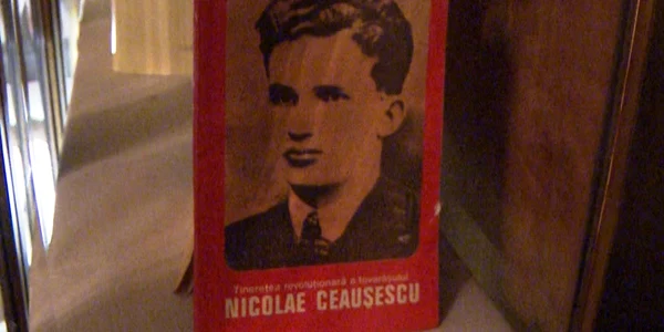 Expozitie Ceausescu Targoviste
