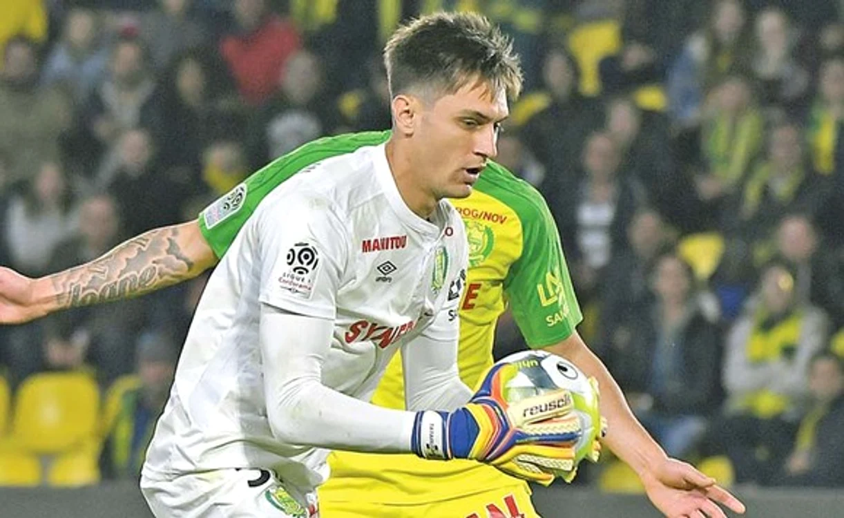 
    Ciprian Tătărușanu  