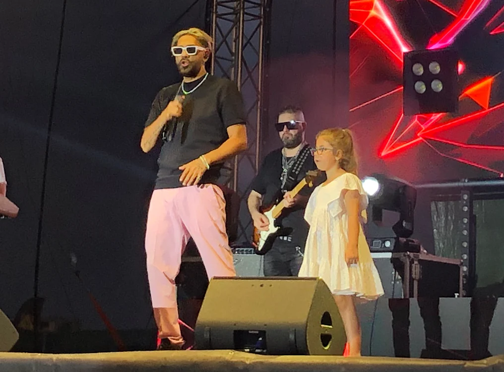 Maya își adoră tatăl