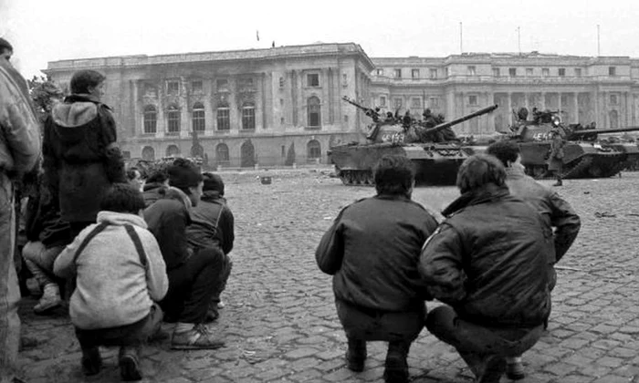Dezbatere «Historia»:  Cum a început Revoluția în România? VIDEO jpeg