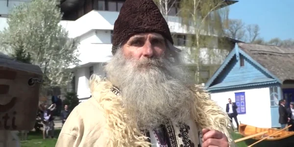 „Ultimul opincar din Oltenia” - Alexandru Ilinca la Muzeul Satului Dimitrie Gusti din Bucureşti în martie 2017 Foto Arhiva personală