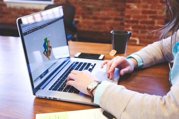 Platforma care îi ajută pe elevi Foto: Pixabay.com 