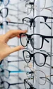 ochelari magazin optica medicala Foto Shutterstock jpg