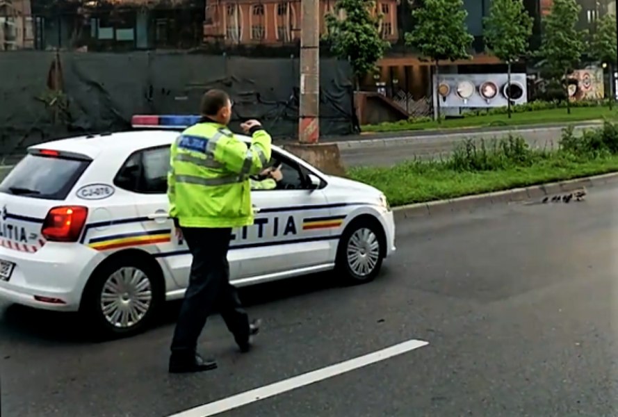 Proces verbal „în alb” vândut de un polițist cu 1.000 de euro. Scopul incredibil în care urma să fie folosit