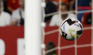 Minge fotbal (EPA) jpg