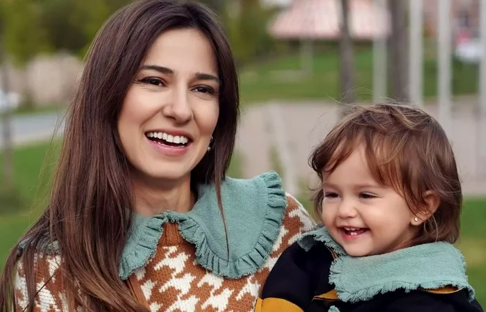 Lia, fetița Danei Rogoz, are doi ani