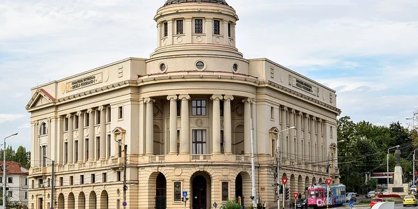 Biblioteca Centrală Universitară din Iasi jpg