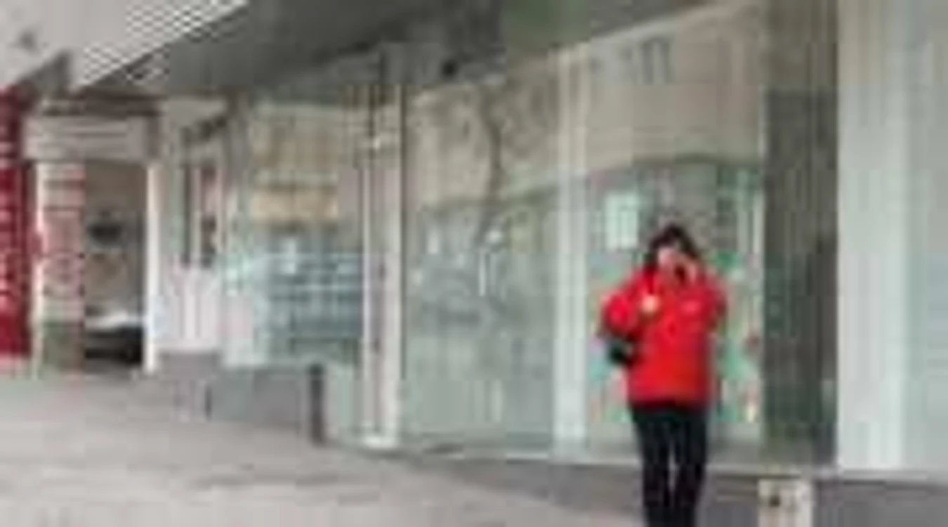 Unul dintre spaţiile comerciale de închiriat din centrul Râmnicului