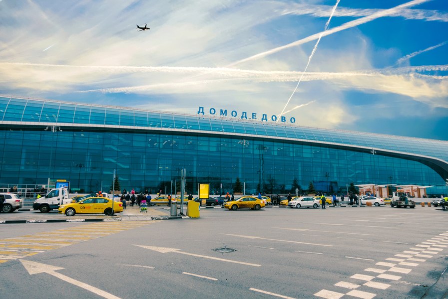 Două aeroporturi din Moscova, închise temporar din motive de securitate